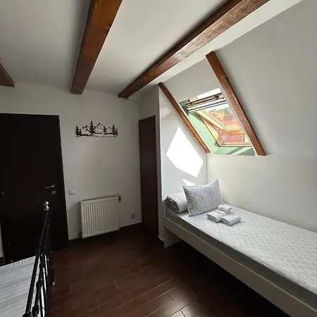 Sian Sanctuary براشوف